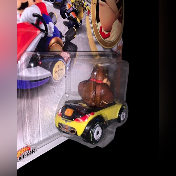 New 2020 Hot Wheels Mario Kart Donkey Kong  Hot Wheel Die-Cast - Picture 5 of 6
